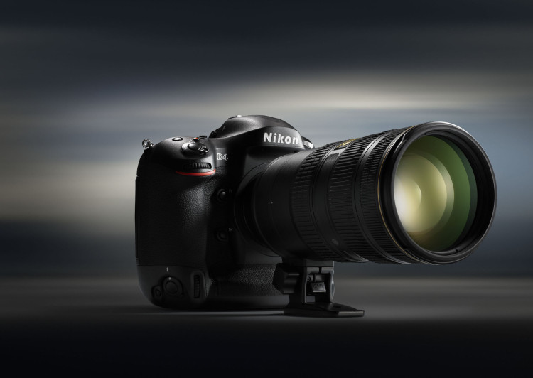 Nikon D4